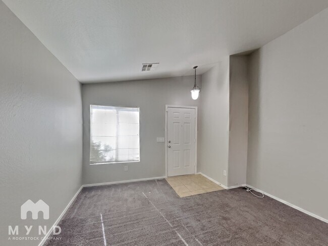 Building Photo - 1424 W Central Ave