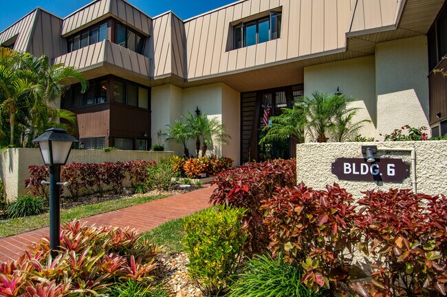 Building Photo - 1800 SE St Lucie Blvd
