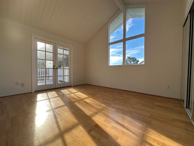 Building Photo - 1326 Clifton St