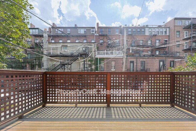 Building Photo - 29 E.Springfield St