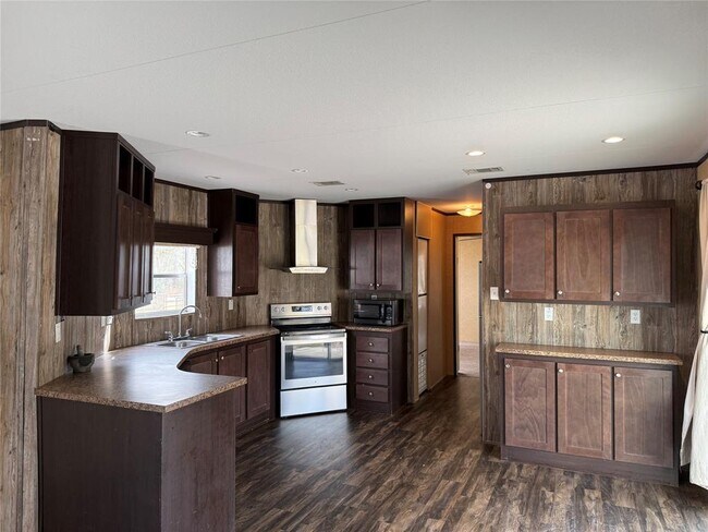 Building Photo - 172 Old Potato Rd