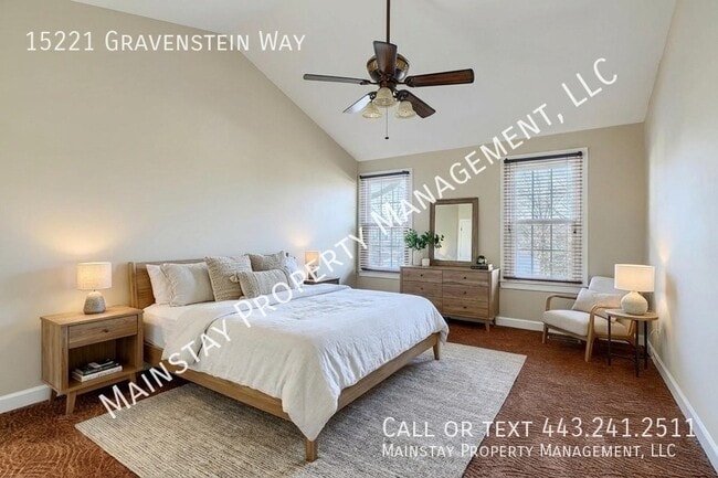 Building Photo - 15221 Gravenstein Way