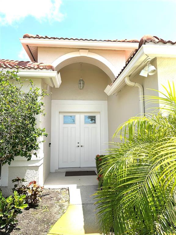Building Photo - 8870 Huntington Pointe Dr