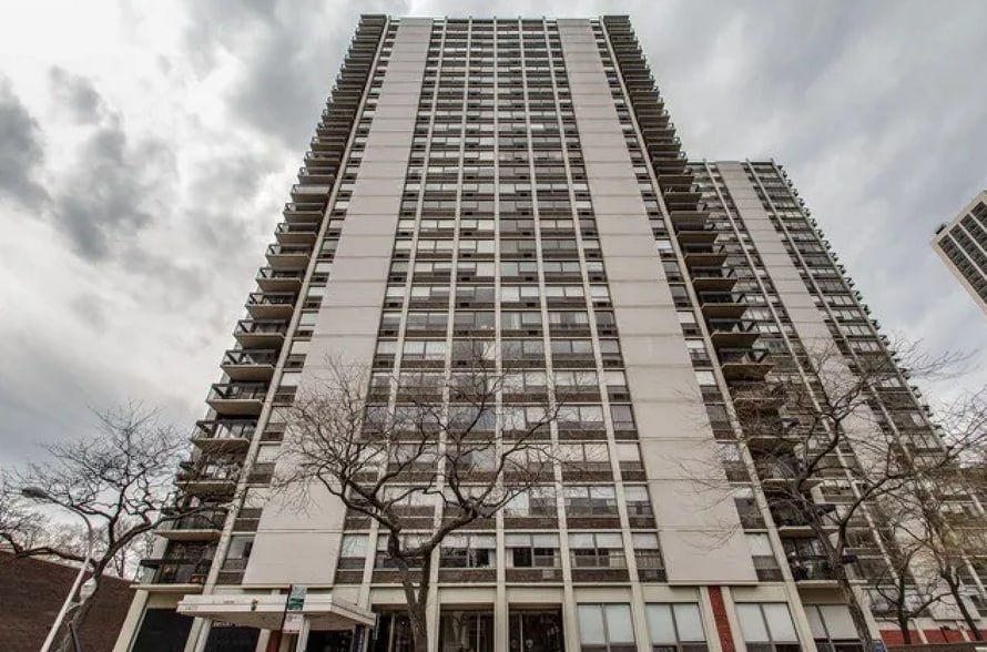 Building Photo - 1455 N Sandburg Ter