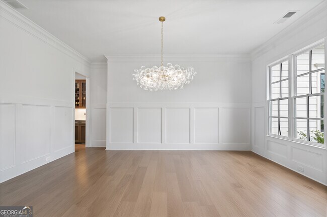 Building Photo - 2045 Kent Ct