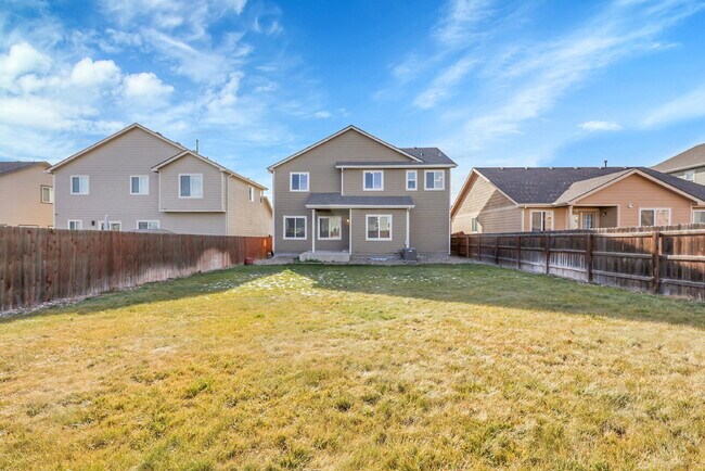 Building Photo - $2,750.00 - 6 Bedrooms, 3.5 Bathrooms, Single Family Home in Colorado Springs with Fenced Yard!