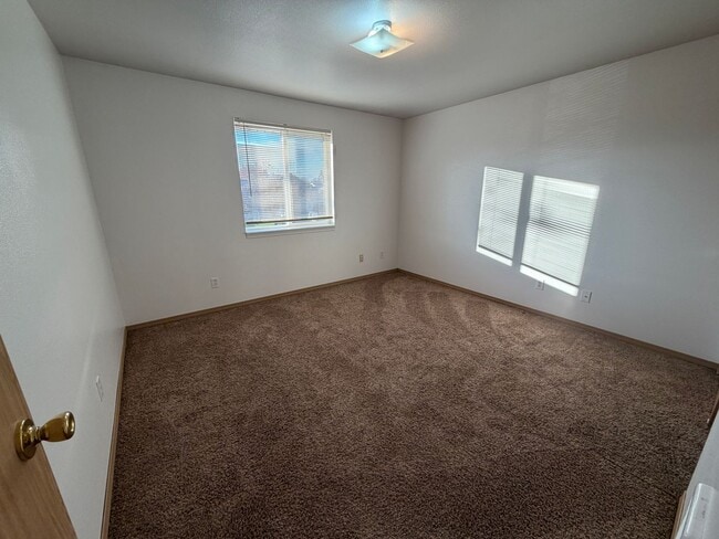 Building Photo - 188