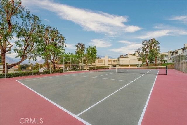 Building Photo - 10475 Newhome Ave