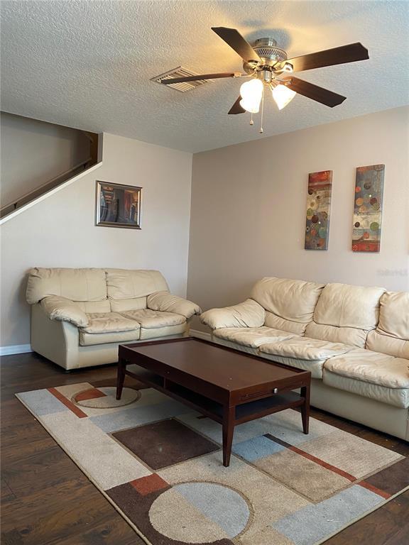 Building Photo - 427 Kensington Lake Cir