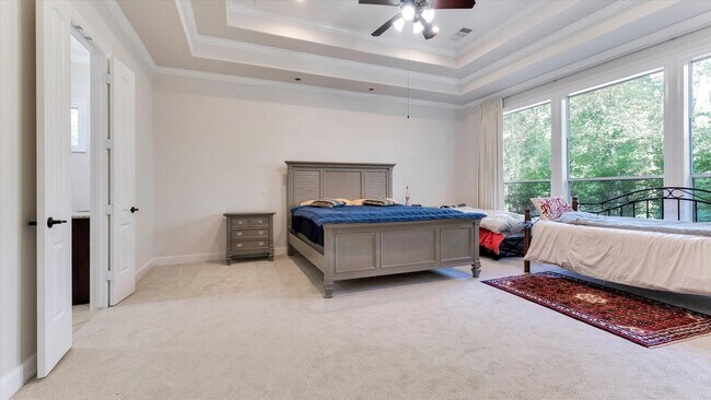 Building Photo - 3 N Fair Manor Cir