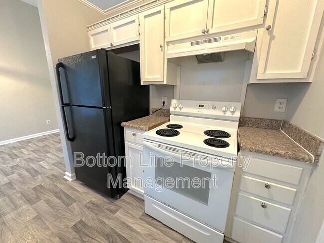 Building Photo - 3521 Atlas Dr
