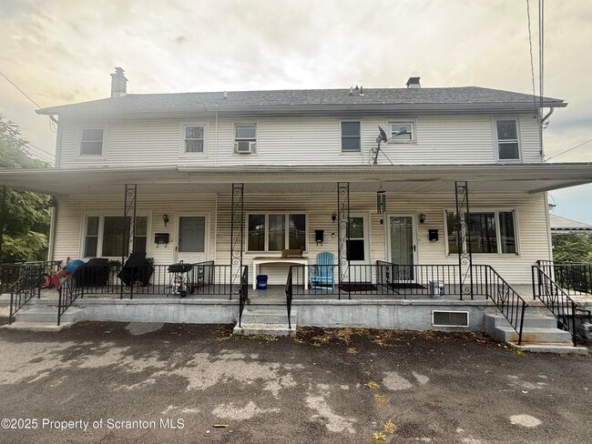 Primary Photo - 1132 Providence Rd