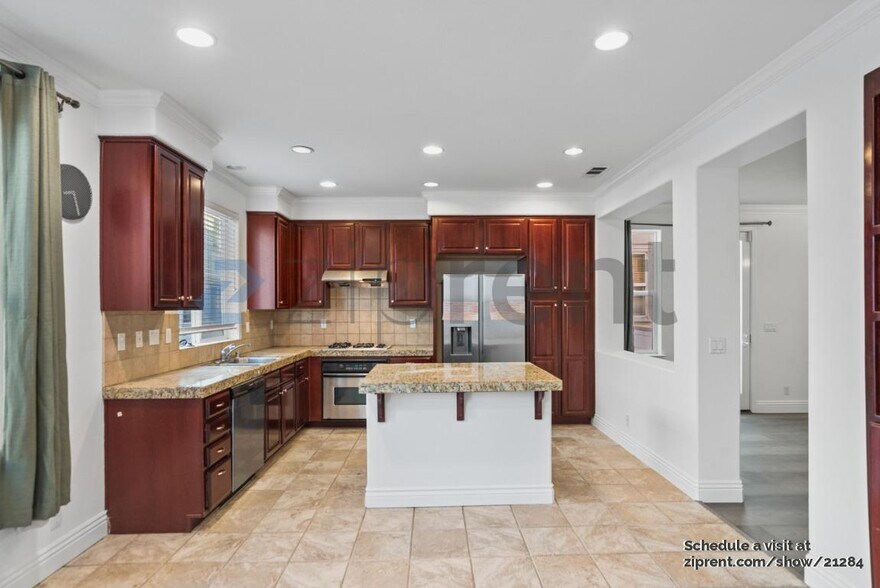 Building Photo - 1644 Salamoni Ct