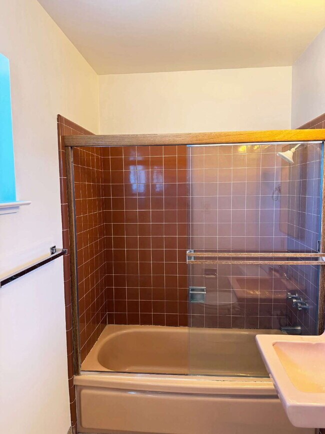 Building Photo - Charming 1BD/1BA Apartment Near Sonoma Plaza - Available Now.