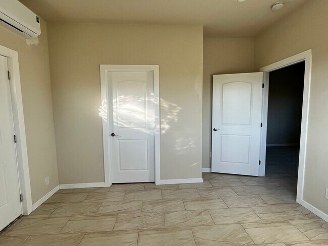 Building Photo - 5209 Olive Dr