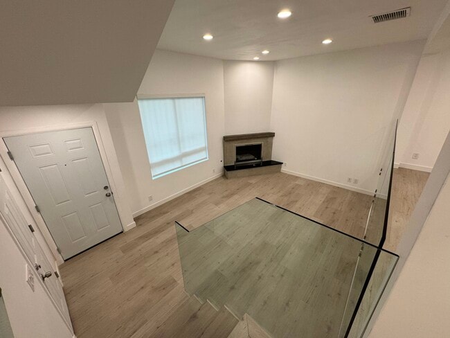 Building Photo - 431 N Alhambra Ave