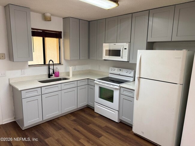 Building Photo - 5243 Westchase Ct