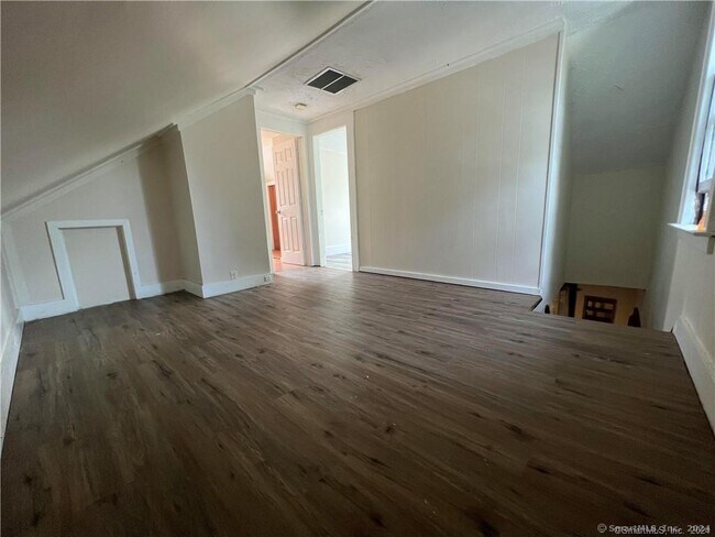 Building Photo - 34 Homeside Ave