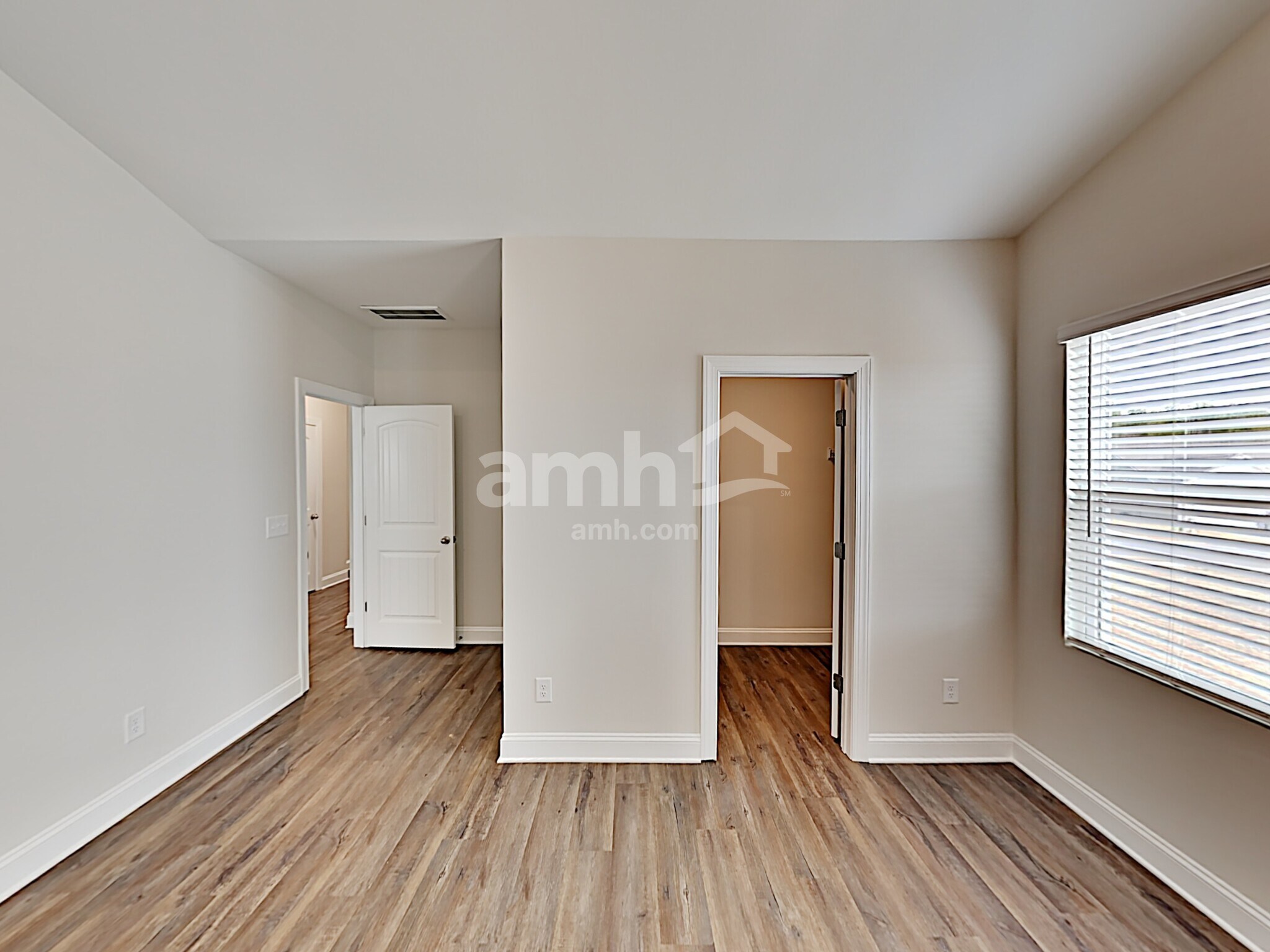 Building Photo - 160 Legacy Dr