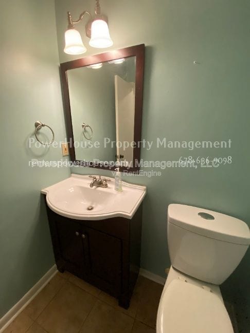 Building Photo - 4725 Carversham Way