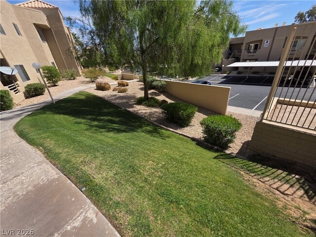 Building Photo - 2200 Highpointe Dr