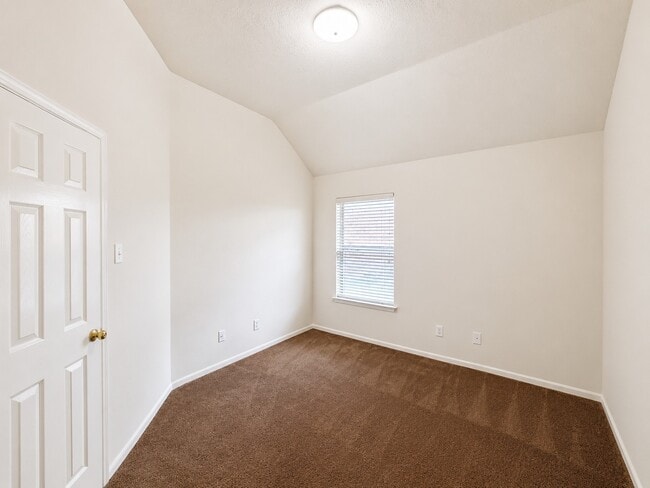 Building Photo - 20410 Nelva Park Ct