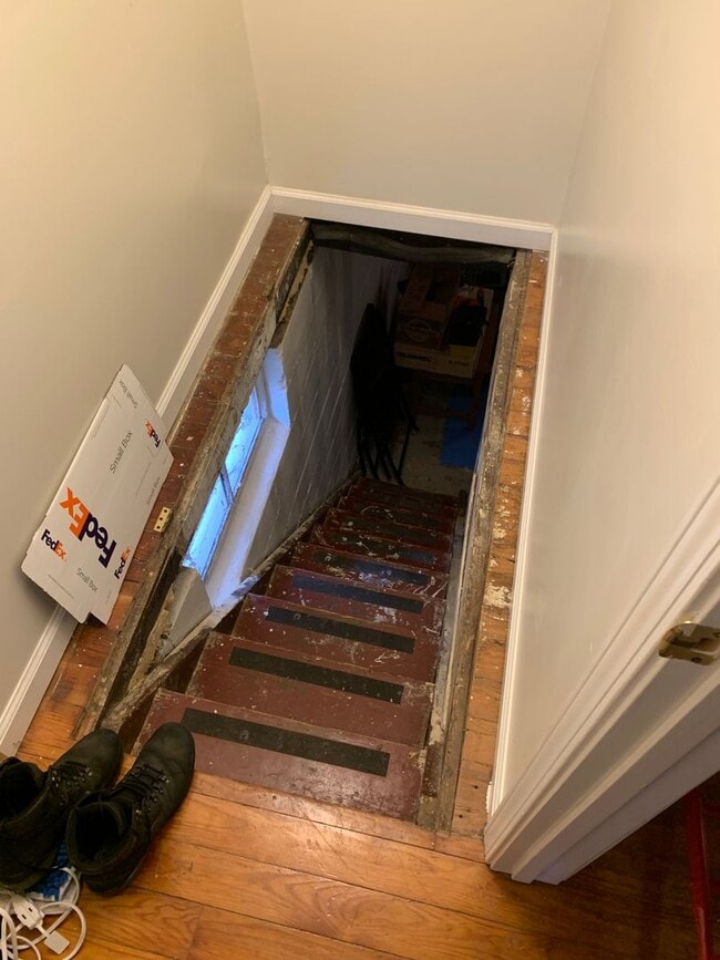 Building Photo - 1 bedroom, 1 bath home - Available August 2026!