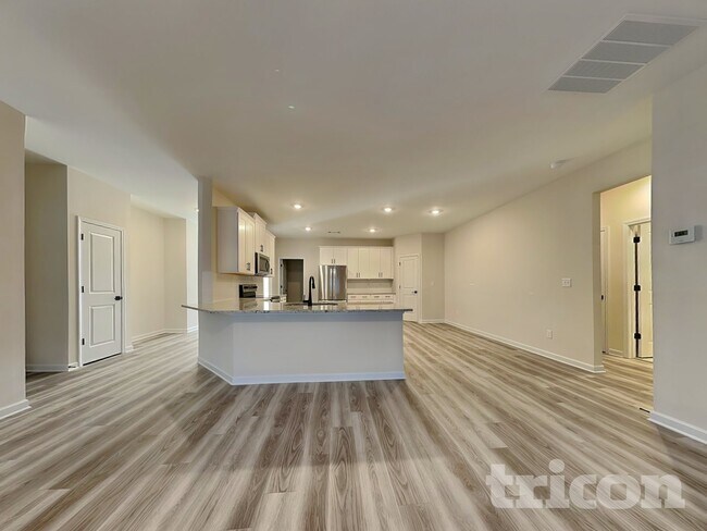 Building Photo - 3734 Saddle Bag Ct