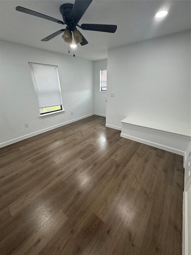 Building Photo - 1549 Co Rd 237