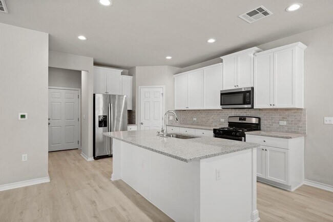 Building Photo - 11804 Clayton Creek Ave