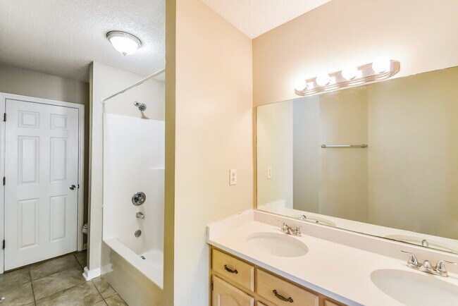 Building Photo - 6659 Whitten Pine Dr