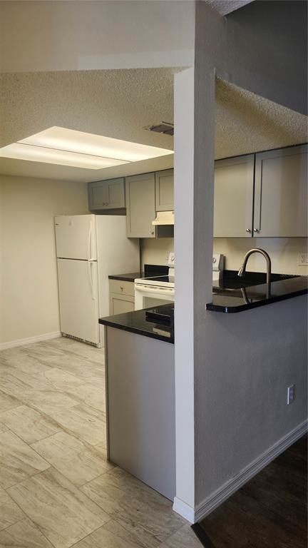 Building Photo - 7413 Mead Dr