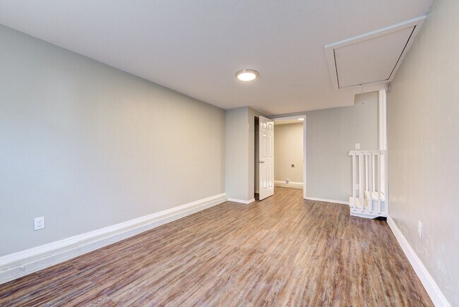 Building Photo - 5016 N Woodward Ave