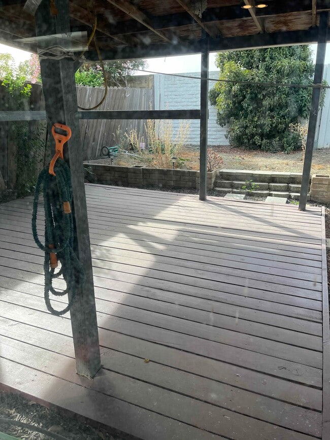 Building Photo - 37859 Essanay Pl