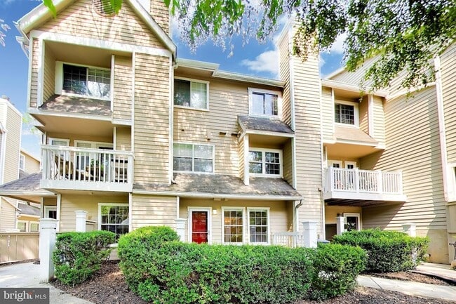 Building Photo - 10823 Hampton Mill Terrace