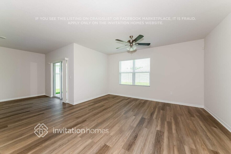 Building Photo - 8021 Majestic Palms Ct