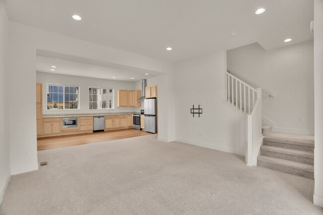 Building Photo - $2,680 - 2 Bed, 2.5 Bath Townhome in Broom...