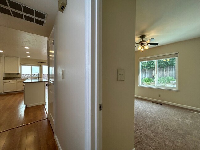 Building Photo - Sought after Concord Crossings Community 4...