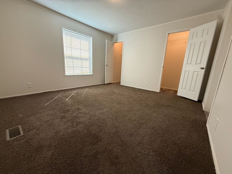 Building Photo - 11977 Springbrook Ct