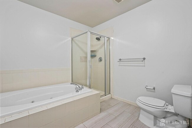 Building Photo - 107 Brittany Ct