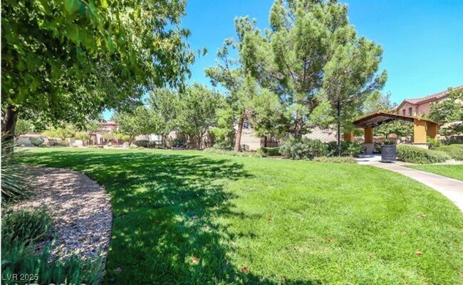 Building Photo - 620 Apricot Rose Pl