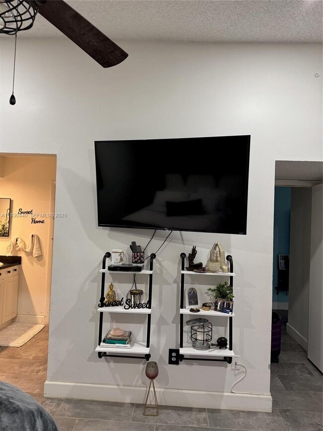 Building Photo - 15120 SW 141st Pl