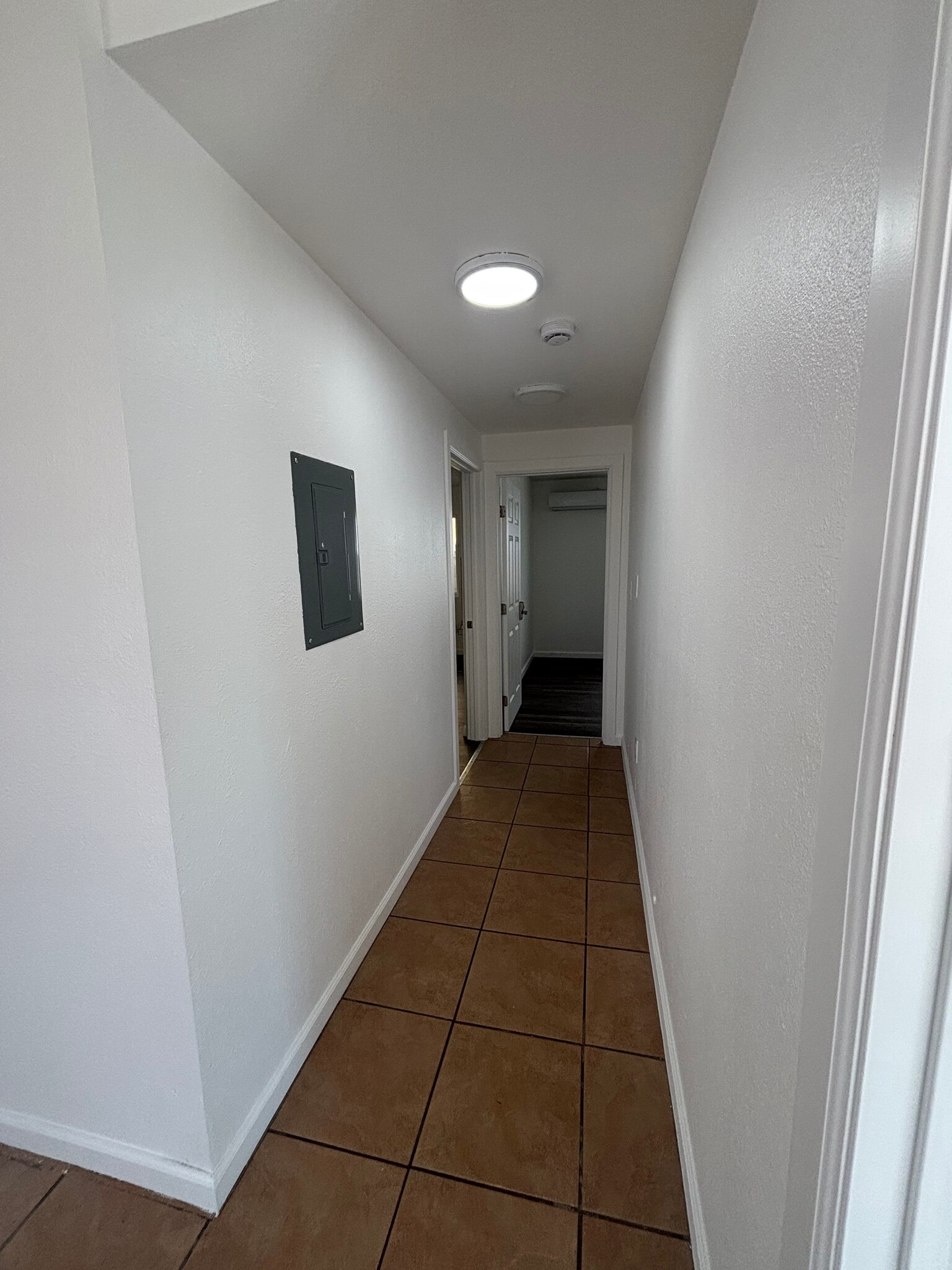 Building Photo - 1738 W 85th St