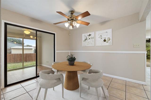 Building Photo - 5588 Squires Dr