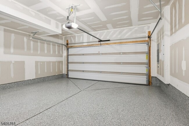 Building Photo - 32 Cortland Ct