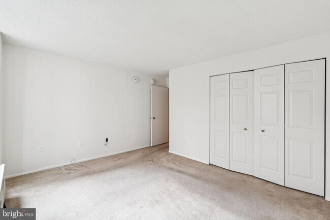 Building Photo - 1420 Locust St