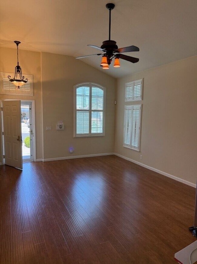 Building Photo - Browns Valley home with Boat and RV parking!