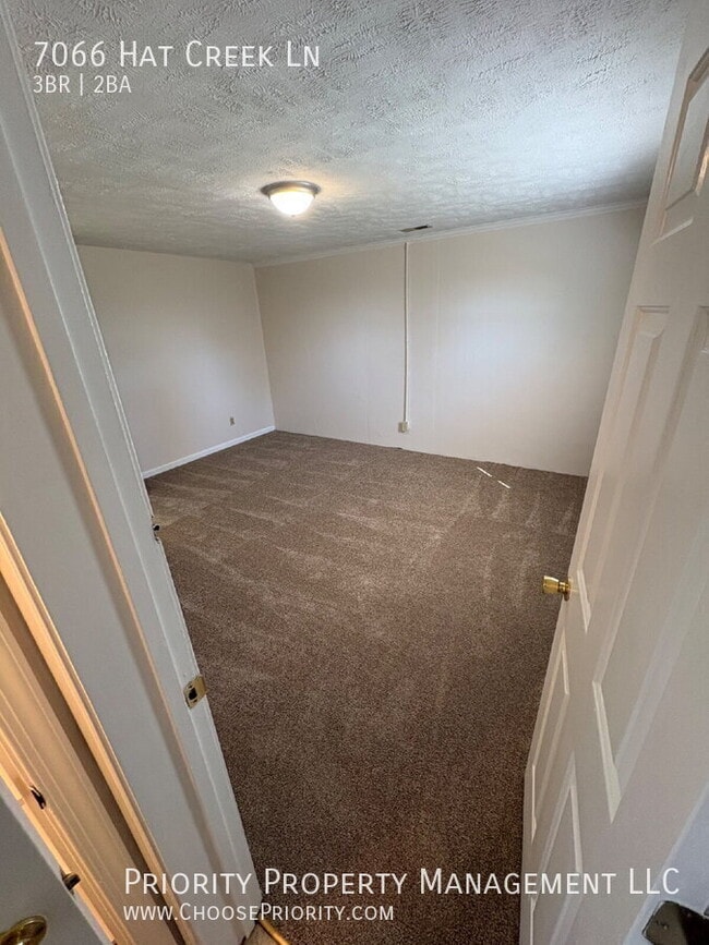 Building Photo - 7066 Hat Creek Ln