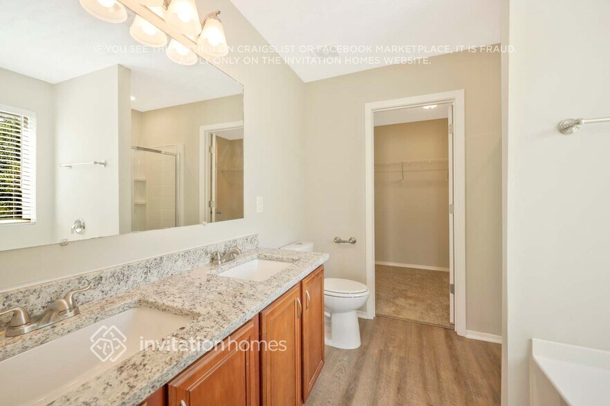 Building Photo - 2888 Creekbend Dr