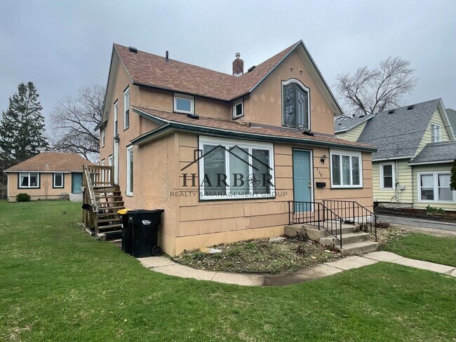 Building Photo - Prime Downtown Rochester 2BR